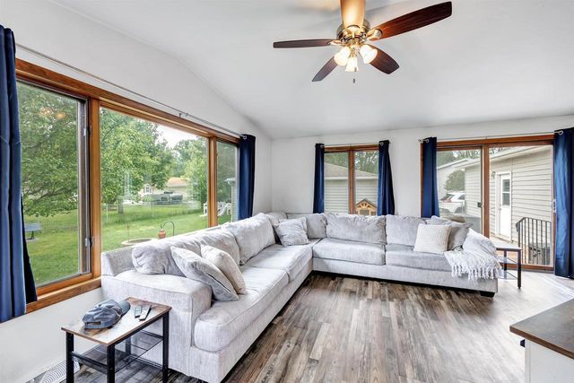 1863 LENWOOD AVENUE, Green Bay, WI 54303
