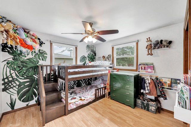 1863 LENWOOD AVENUE, Green Bay, WI 54303