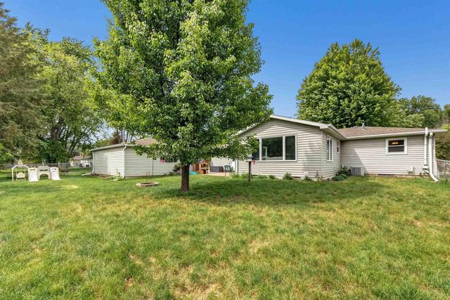 1863 LENWOOD AVENUE, Green Bay, WI 54303