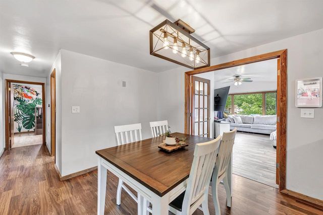 1863 LENWOOD AVENUE, Green Bay, WI 54303