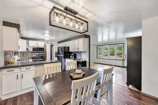 1863 LENWOOD AVENUE, Green Bay, WI 54303