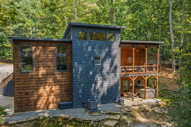 67 Citrine Court, Ellijay, GA 30540