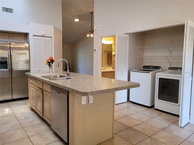 432 BAYTREE BLVD, Tavares, FL 32778