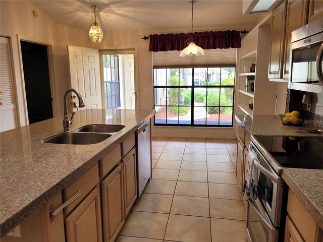 432 BAYTREE BLVD, Tavares, FL 32778