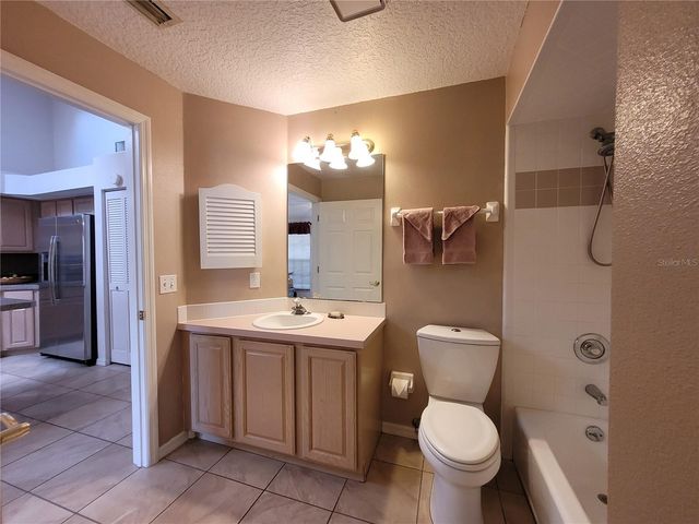 432 BAYTREE BLVD, Tavares, FL 32778