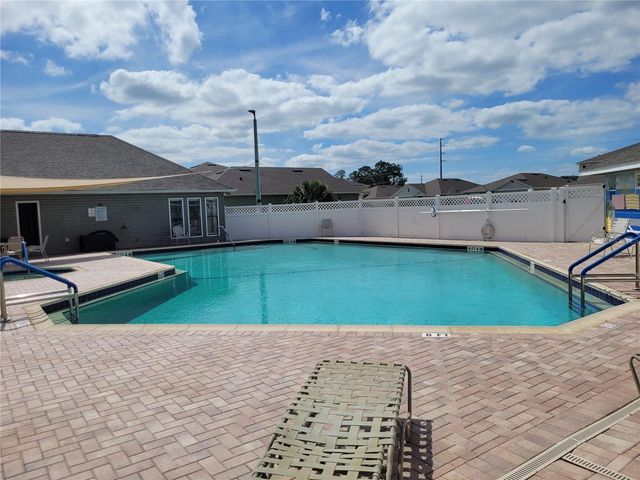 432 BAYTREE BLVD, Tavares, FL 32778