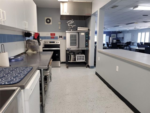 432 BAYTREE BLVD, Tavares, FL 32778