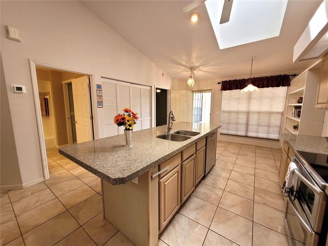 432 BAYTREE BLVD, Tavares, FL 32778