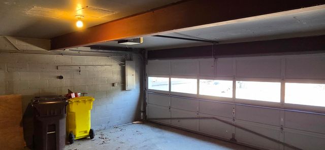 2 Cedar Court, Portage, IN 46368