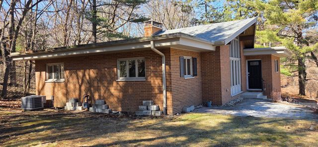 2 Cedar Court, Portage, IN 46368