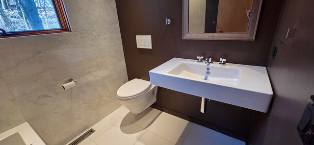 2 Cedar Court, Portage, IN 46368