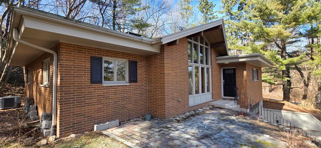 2 Cedar Court, Portage, IN 46368