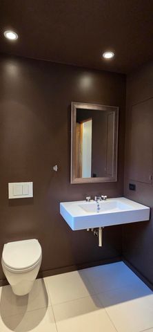 2 Cedar Court, Portage, IN 46368