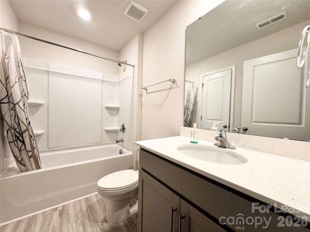 6131 Faron Way, Charlotte, NC 28262