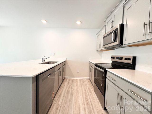 6131 Faron Way, Charlotte, NC 28262