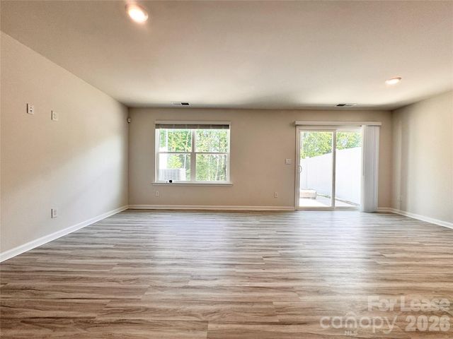 6131 Faron Way, Charlotte, NC 28262