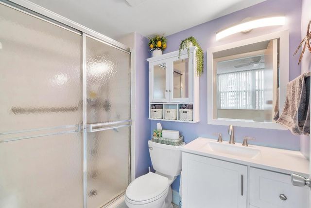 27 Abbey Lane 306, Delray Beach, FL 33446