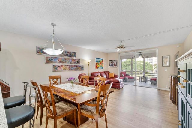 27 Abbey Lane 306, Delray Beach, FL 33446