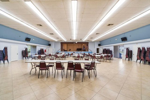 27 Abbey Lane 306, Delray Beach, FL 33446