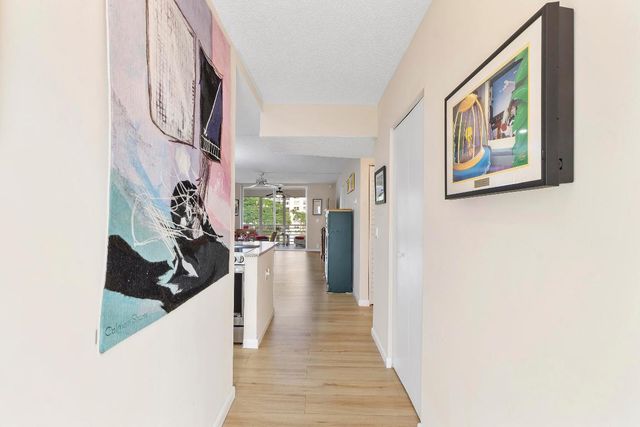 27 Abbey Lane 306, Delray Beach, FL 33446