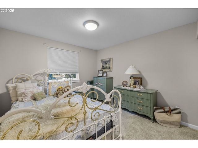 15773 LAVA Dr, La Pine, OR 97739