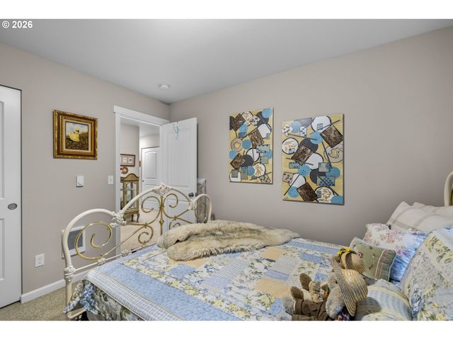 15773 LAVA Dr, La Pine, OR 97739