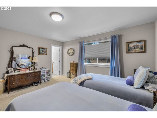 15773 LAVA Dr, La Pine, OR 97739