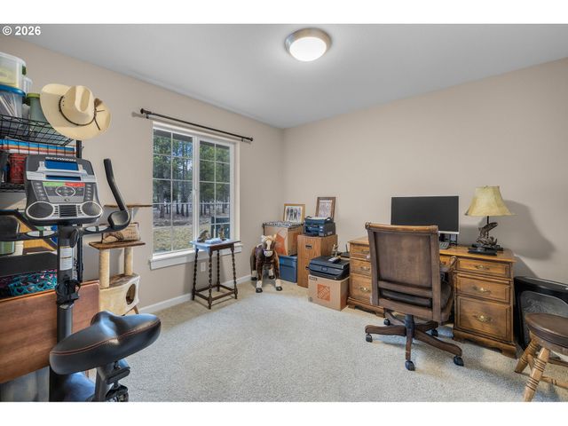 15773 LAVA Dr, La Pine, OR 97739