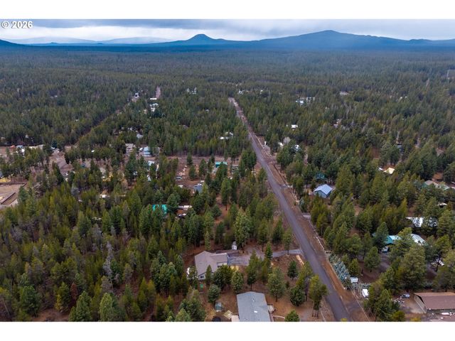 15773 LAVA Dr, La Pine, OR 97739