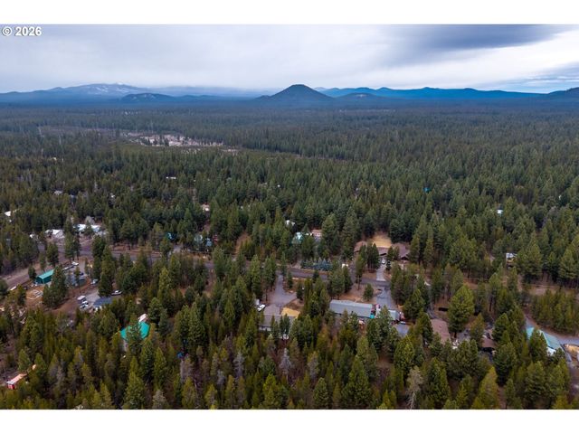 15773 LAVA Dr, La Pine, OR 97739