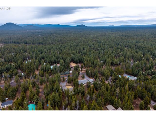 15773 LAVA Dr, La Pine, OR 97739