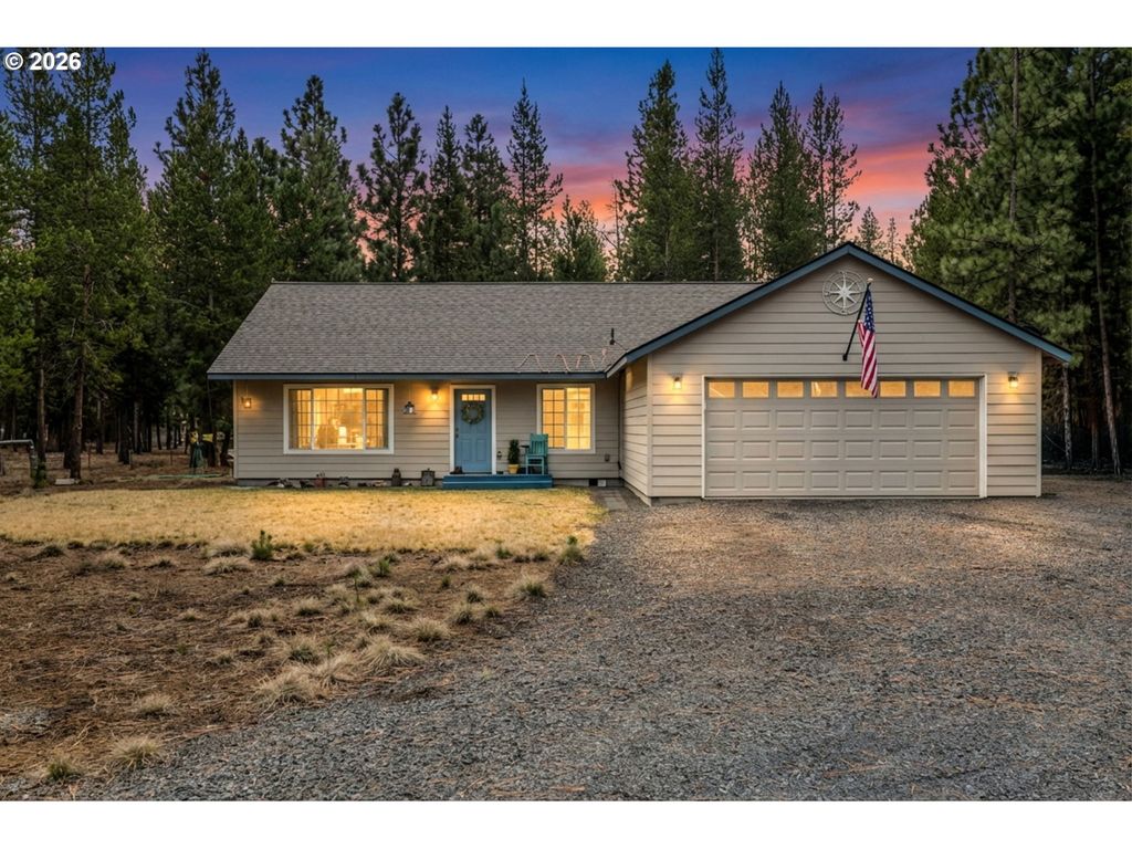 15773 LAVA Dr, La Pine, OR 97739