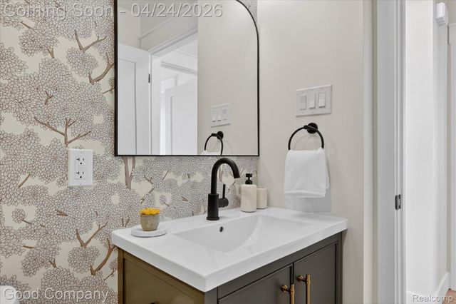 4336 Mandalay Avenue, Royal Oak, MI 48073