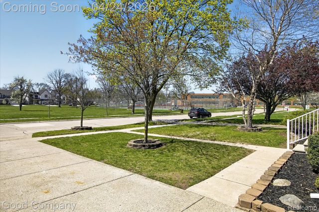 4336 Mandalay Avenue, Royal Oak, MI 48073