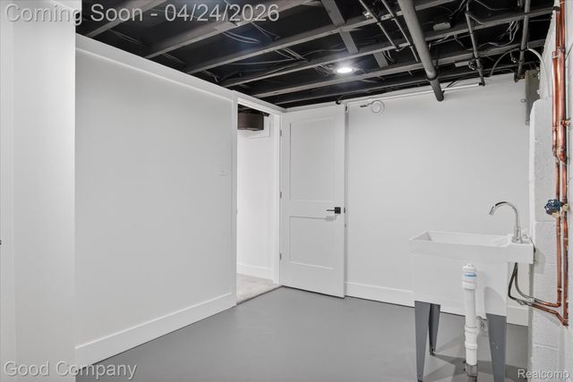 4336 Mandalay Avenue, Royal Oak, MI 48073