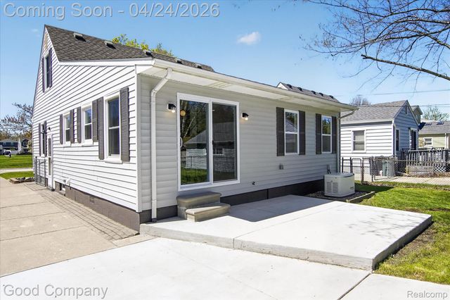 4336 Mandalay Avenue, Royal Oak, MI 48073