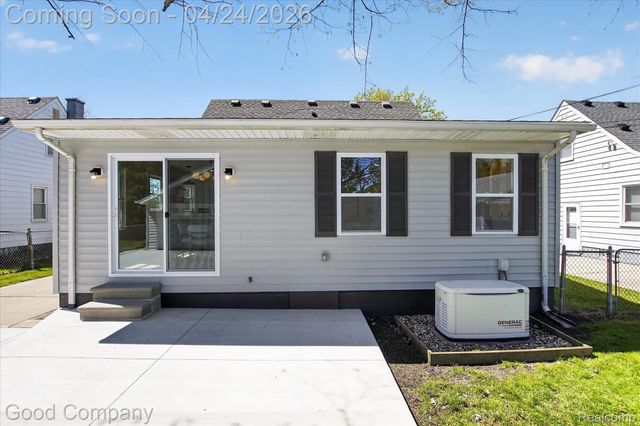 4336 Mandalay Avenue, Royal Oak, MI 48073
