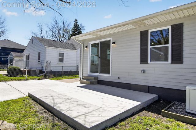 4336 Mandalay Avenue, Royal Oak, MI 48073