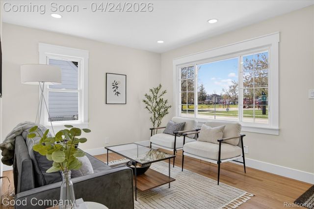 4336 Mandalay Avenue, Royal Oak, MI 48073