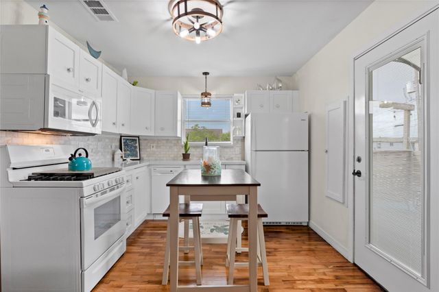 1619 Fm 517 Road E, San Leon, TX 77539