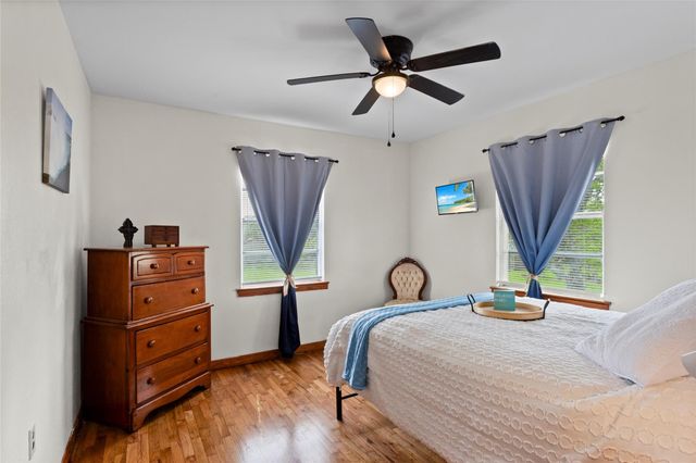 1619 Fm 517 Road E, San Leon, TX 77539