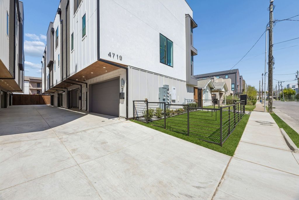 4719 Manett Street 101, Dallas, TX 75204