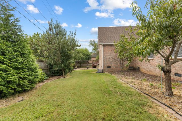 1735 Dryden Dr, Spring Hill, TN 37174