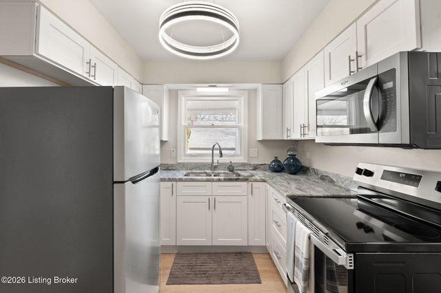 3105 Bushmill Park, Louisville, KY 40241