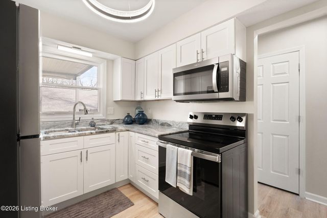 3105 Bushmill Park, Louisville, KY 40241