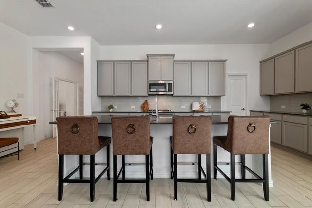 1133 Canuela Way, Justin, TX 76247