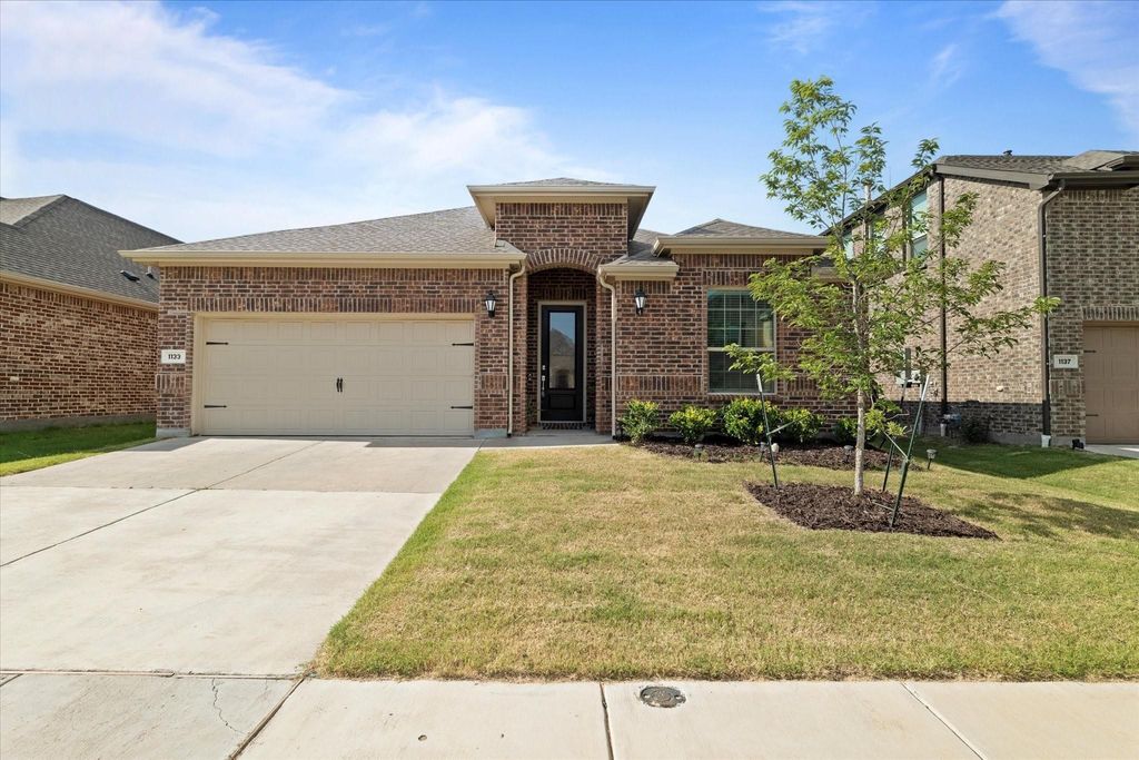 1133 Canuela Way, Justin, TX 76247