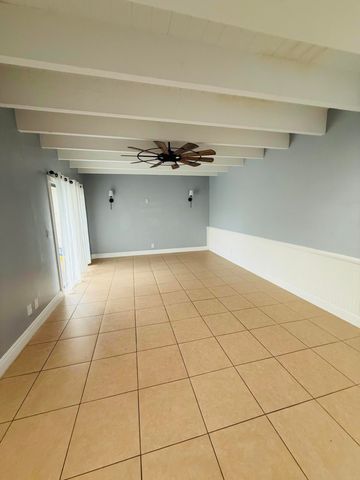 12134 Regal Court E, Wellington, FL 33414