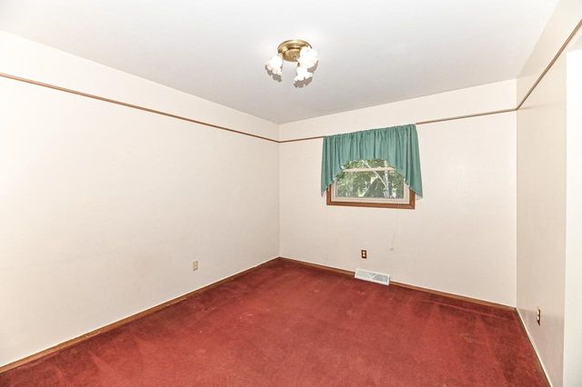 4280 S Pennsylvania AVENUE, Saint Francis, WI 53235