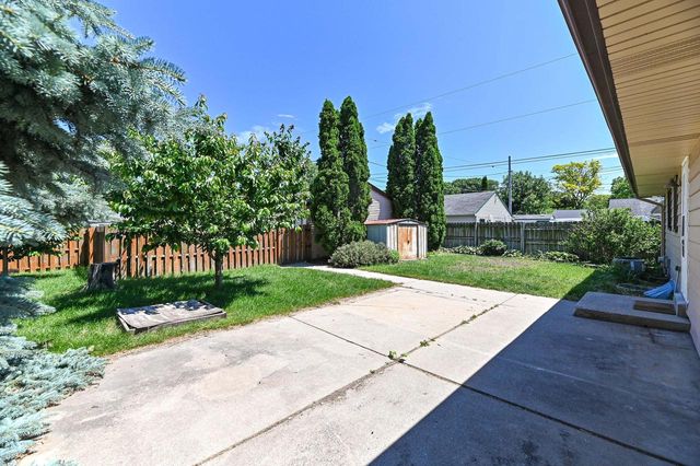 4280 S Pennsylvania AVENUE, Saint Francis, WI 53235